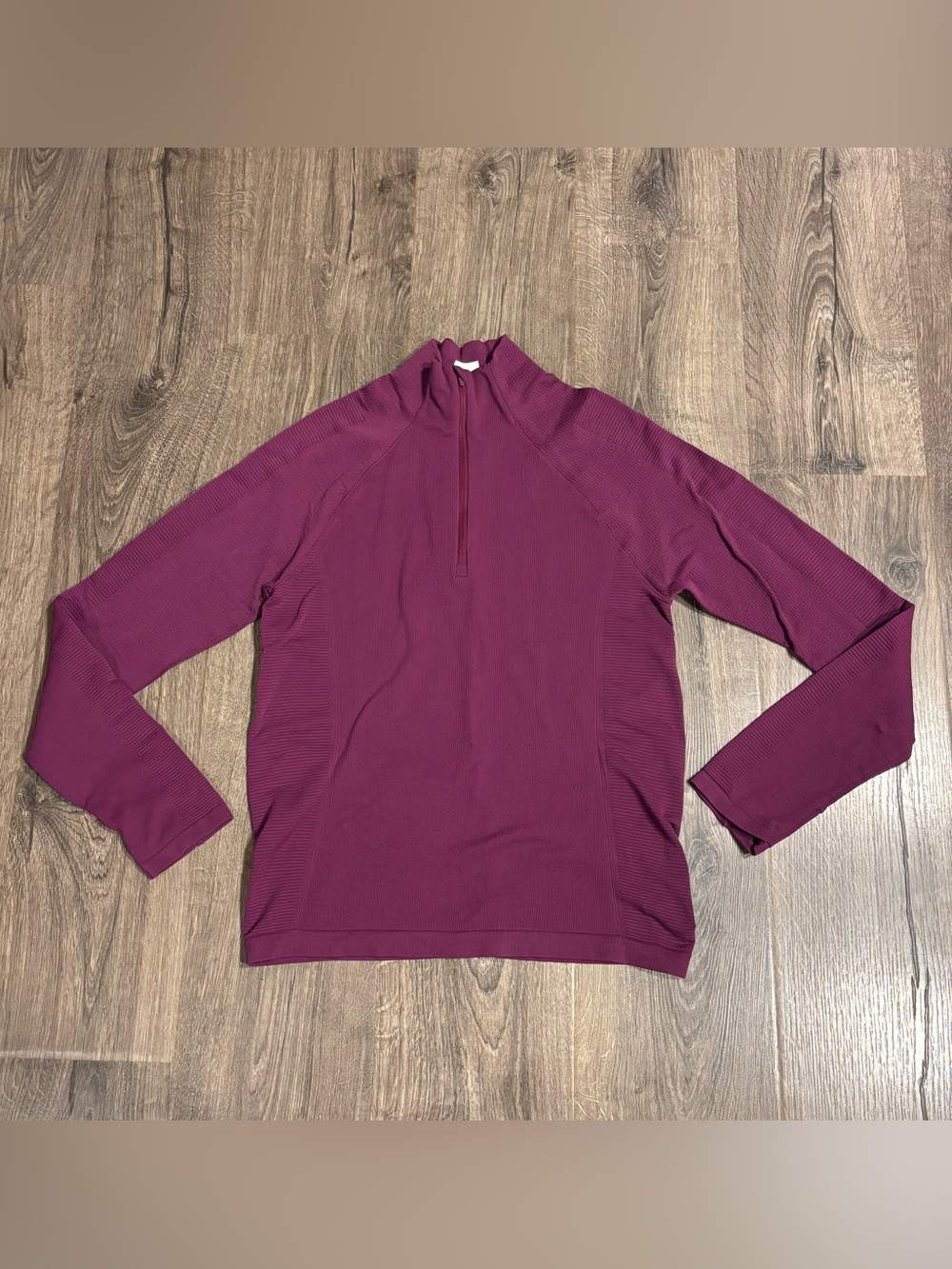 ATHLETA Plum 1/2-Zip Mock-Neck Ruched Sides Performance Knit Top Womens Large